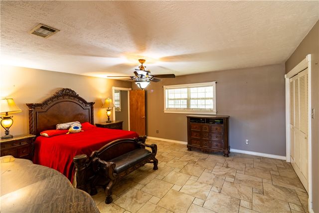 1214 Bittle Lane, Bryan, TX 77801