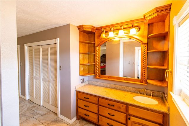 1214 Bittle Lane, Bryan, TX 77801