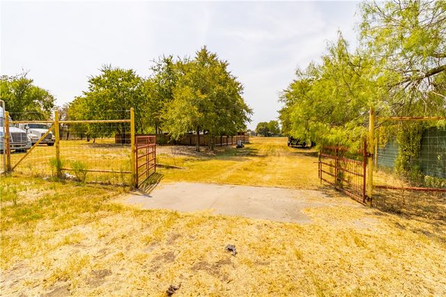 1214 Bittle Lane, Bryan, TX 77801
