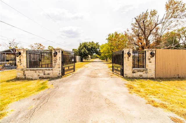 1214 Bittle Lane, Bryan, TX 77801