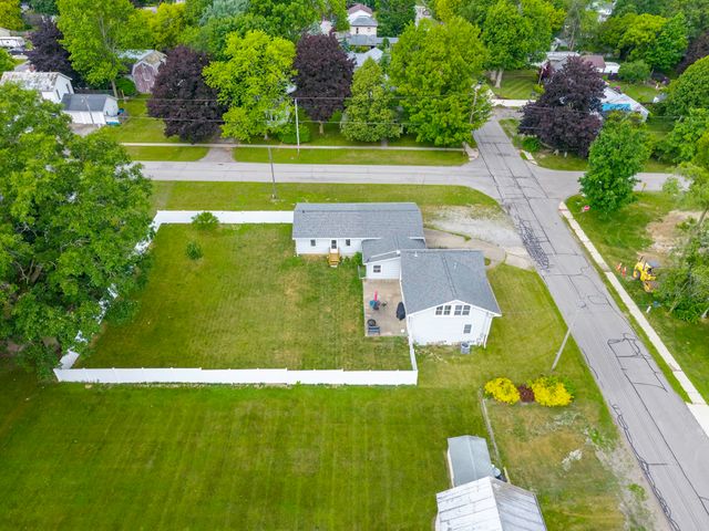 207 W Michael, Fremont, IN 46737