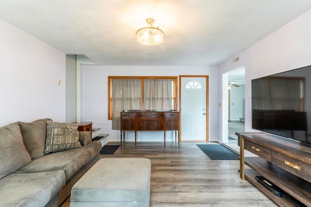 207 W Michael, Fremont, IN 46737