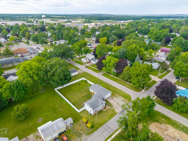 207 W Michael, Fremont, IN 46737