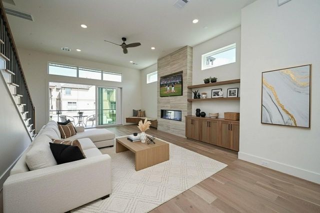 4705 Gibson Street, Houston, TX 77007