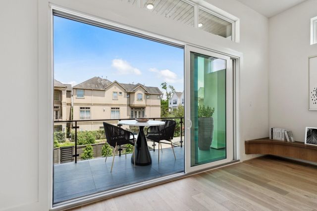 4705 Gibson Street, Houston, TX 77007