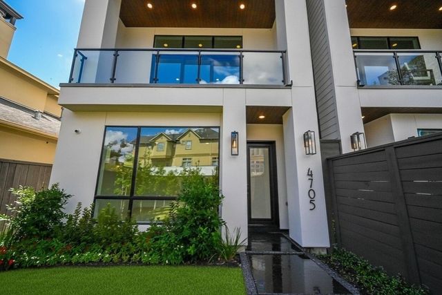 4705 Gibson Street, Houston, TX 77007