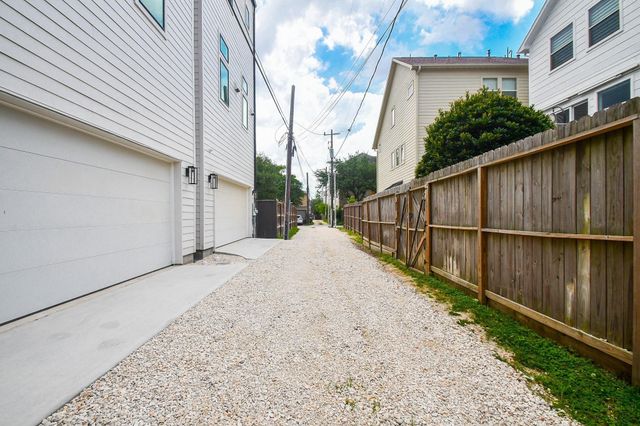 4705 Gibson Street, Houston, TX 77007
