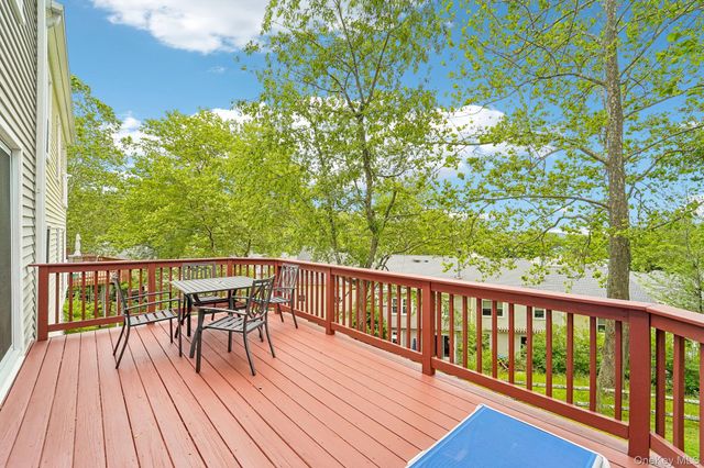422 Carrollwood Drive, Tarrytown, NY 10591