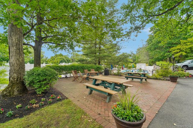 422 Carrollwood Drive, Tarrytown, NY 10591