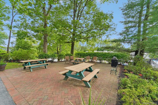 422 Carrollwood Drive, Tarrytown, NY 10591