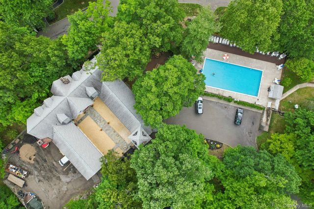 422 Carrollwood Drive, Tarrytown, NY 10591