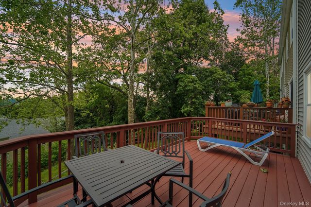 422 Carrollwood Drive, Tarrytown, NY 10591
