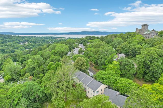 422 Carrollwood Drive, Tarrytown, NY 10591