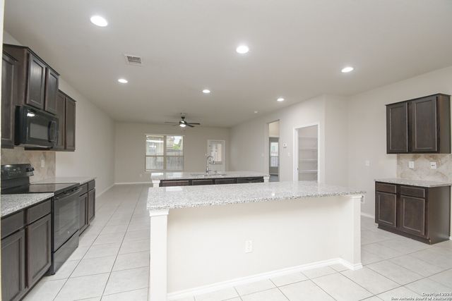 5615 IVANS FARM, San Antonio, TX 78244
