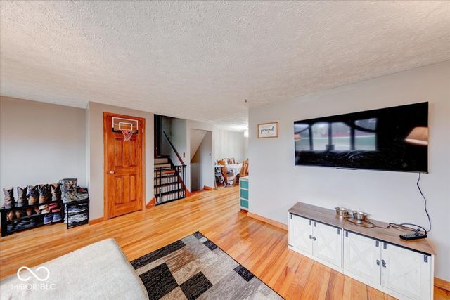 1037 W Main Street, Greenwood, IN 46142