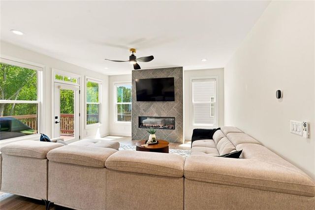 134 Spaulding Lane, Woodstock, GA 30188