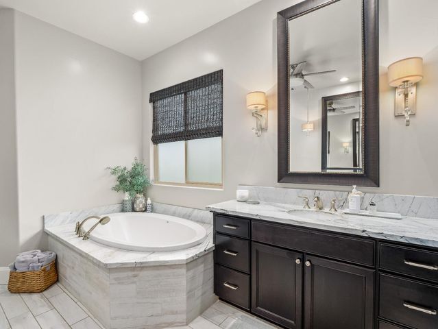 2567 E Sarazen Avenue, Fresno, CA 93730