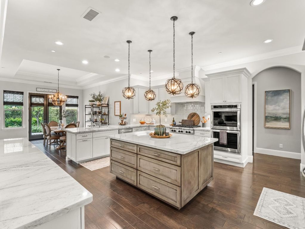 Image 10 of property listing at 2567 E Sarazen Avenue, Fresno, CA 93730
