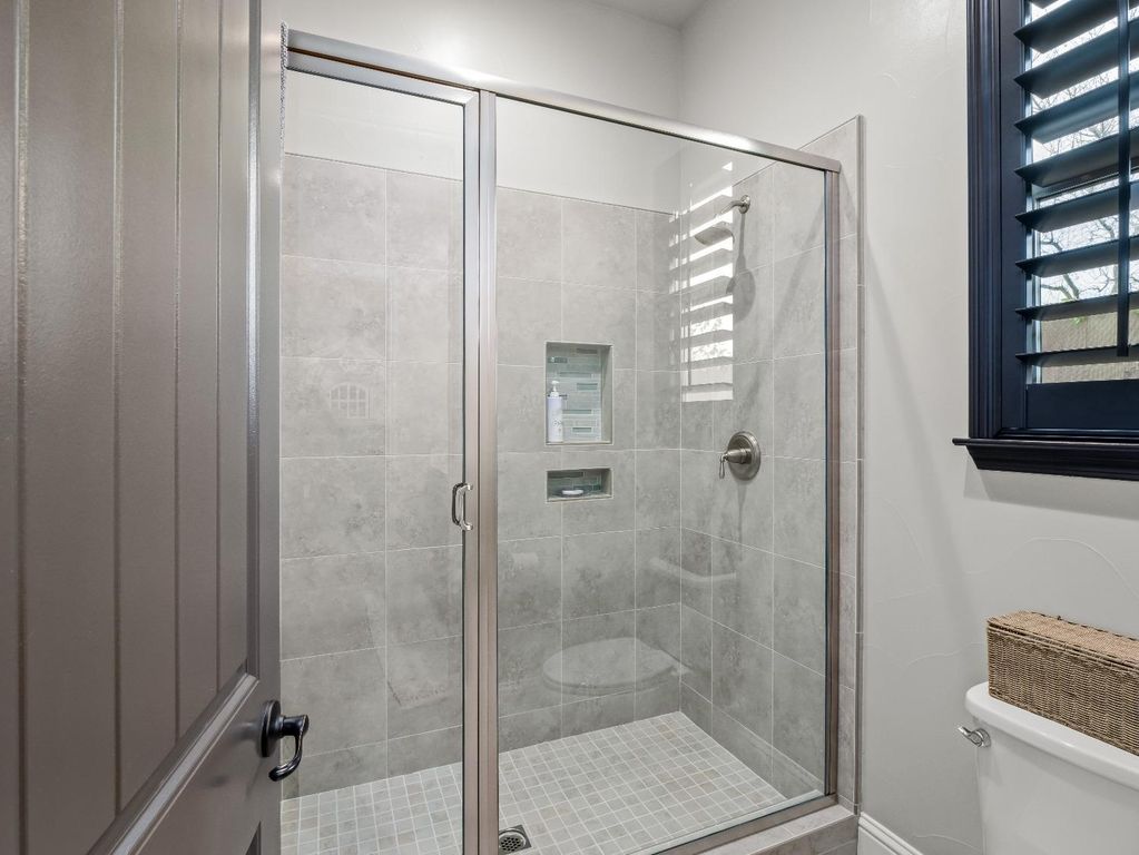 Image 18 of property listing at 2567 E Sarazen Avenue, Fresno, CA 93730