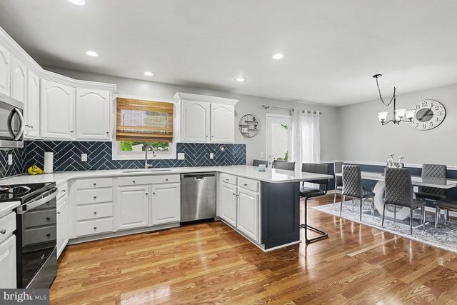 212 BRUNSWICK LN, Palmyra, PA 17078