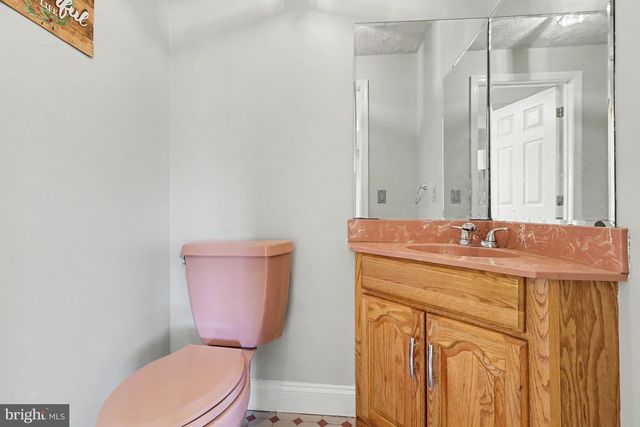 212 BRUNSWICK LN, Palmyra, PA 17078