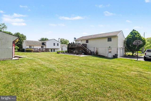 212 BRUNSWICK LN, Palmyra, PA 17078