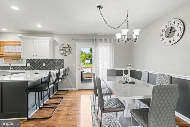 212 BRUNSWICK LN, Palmyra, PA 17078