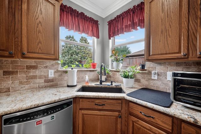 5804 Silver Leaf Drive, Mckinney, TX 75070