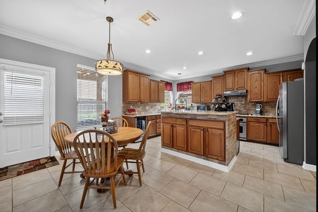 5804 Silver Leaf Drive, Mckinney, TX 75070