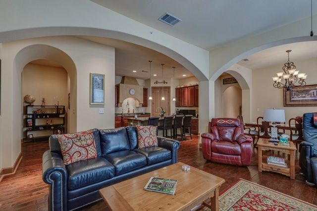 6631 Via Positano 202, Irving, TX 75039