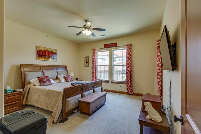 6631 Via Positano 202, Irving, TX 75039