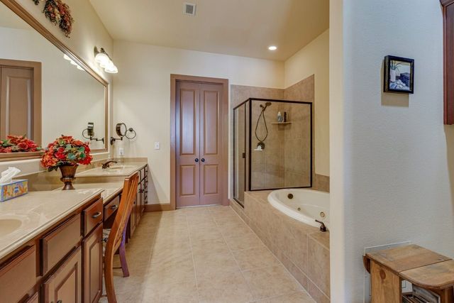 6631 Via Positano 202, Irving, TX 75039