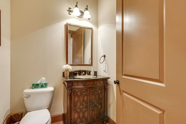 6631 Via Positano 202, Irving, TX 75039