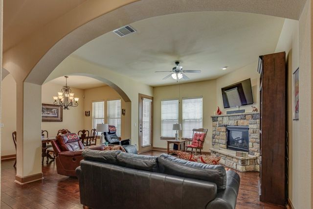 6631 Via Positano 202, Irving, TX 75039