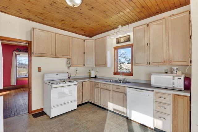 825 Harlem Road, Machesney Park, IL 61115