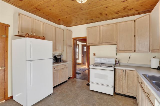 825 Harlem Road, Machesney Park, IL 61115