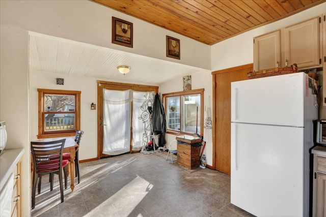 825 Harlem Road, Machesney Park, IL 61115