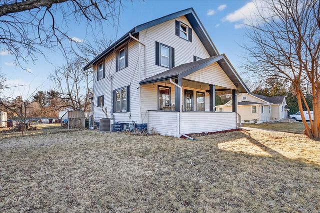 825 Harlem Road, Machesney Park, IL 61115