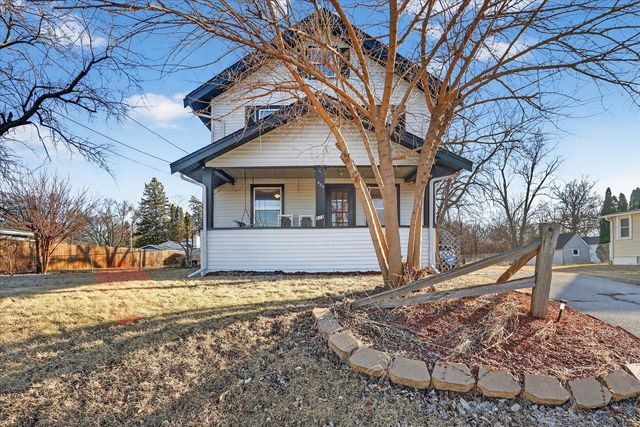 825 Harlem Road, Machesney Park, IL 61115