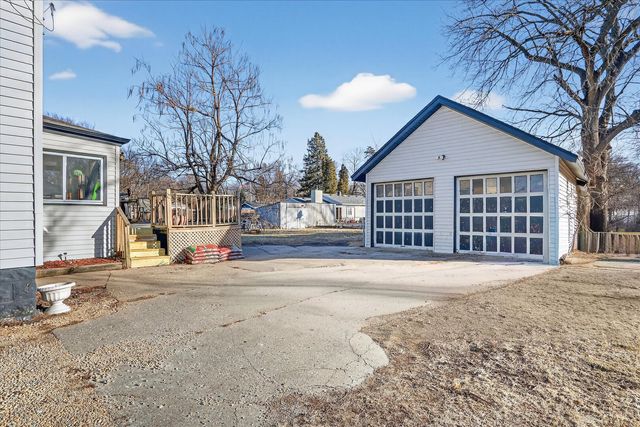 825 Harlem Road, Machesney Park, IL 61115