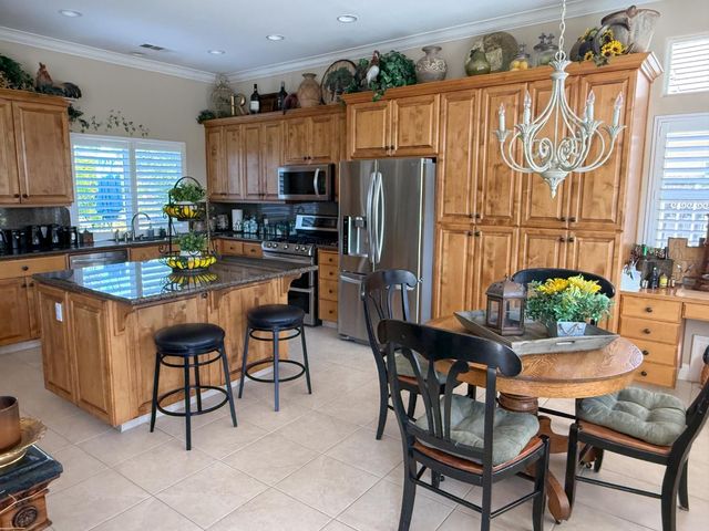 1116 Bridgetowne Dr, Lodi, CA 95242