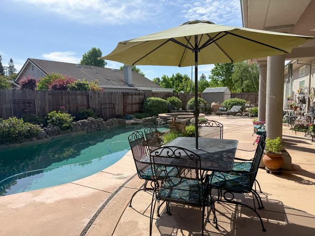 1116 Bridgetowne Dr, Lodi, CA 95242