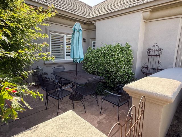 1116 Bridgetowne Dr, Lodi, CA 95242