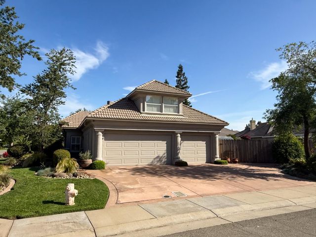 1116 Bridgetowne Dr, Lodi, CA 95242
