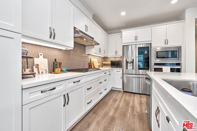 4101 Adishian Way, Corona, CA 92883