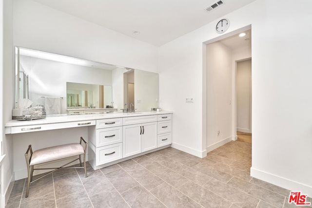 4101 Adishian Way, Corona, CA 92883