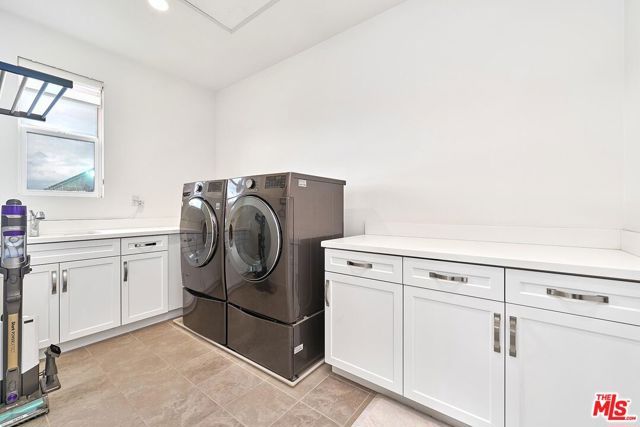 4101 Adishian Way, Corona, CA 92883