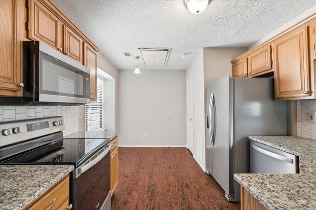 1806 Cactus Circle, Lewisville, TX 75077