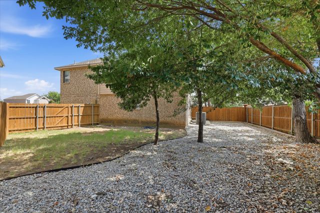 1806 Cactus Circle, Lewisville, TX 75077