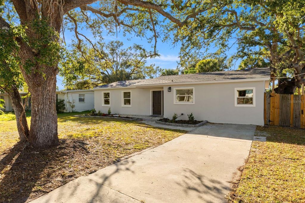 Image 2 of property listing at 7301 S WEST SHORE BOULEVARD, Tampa, FL 33616